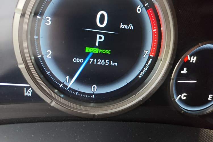 Used Lexus RX 2016 300 4x4 F SPORT Version China V Standard Odometer Close Up