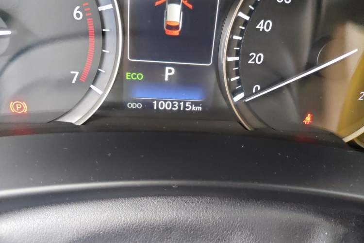 Used Lexus RX 2016 300 4x4 Elegant Edition China VI Odometer Close Up
