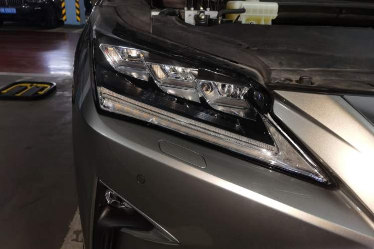 Used Lexus RX 2016 450h Four-Wheel Drive Elegant Edition Right Front Headlight