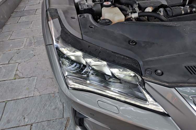 Used Lexus RX 2016 300 4x4 Elegant Edition China V-standard Right Front Headlight