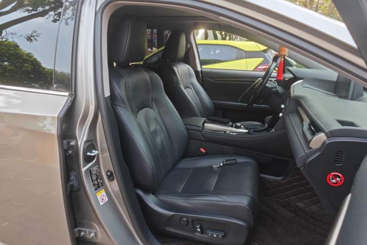 Used Lexus RX 2016 300 4x4 Elegant Edition China V-standard Right Front Seat