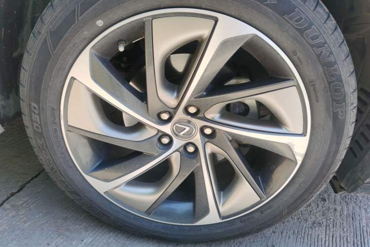 Used Lexus RX 2016 300 4x4 Elegant Edition China VI Right Front Wheel Hub