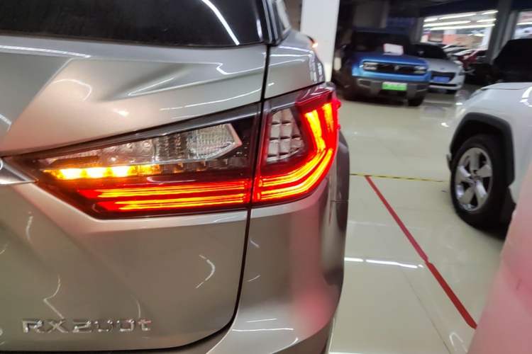 Used Lexus RX 2016 300 4x4 F SPORT Version China V Standard Right Rear Taillight