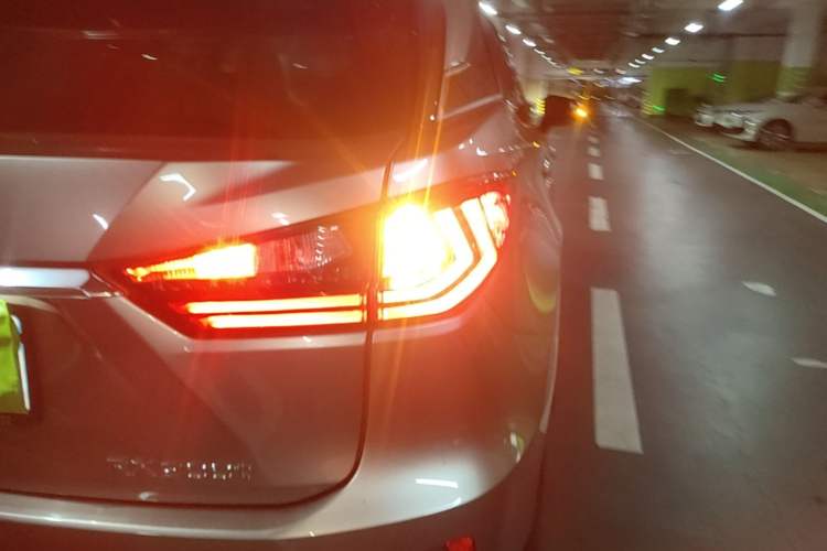 Used Lexus RX 2016 300 Two-Wheel Drive Elite Version China V Standard Right Rear Taillight