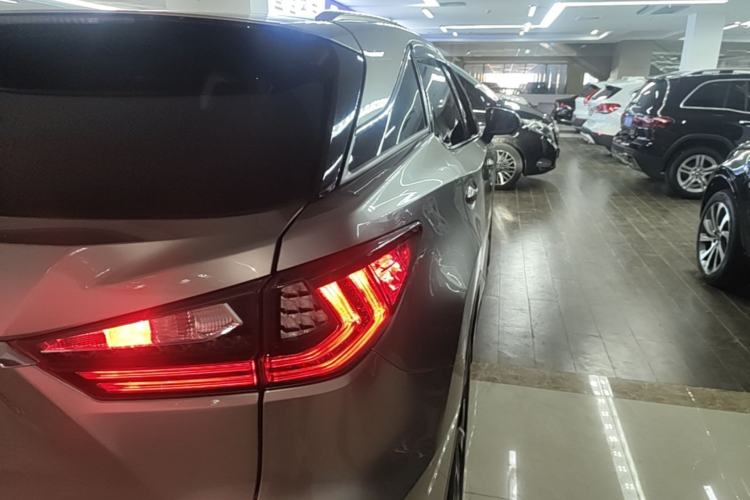 Used Lexus RX 2016 300 4x4 Elegant Edition China VI Right Rear Taillight