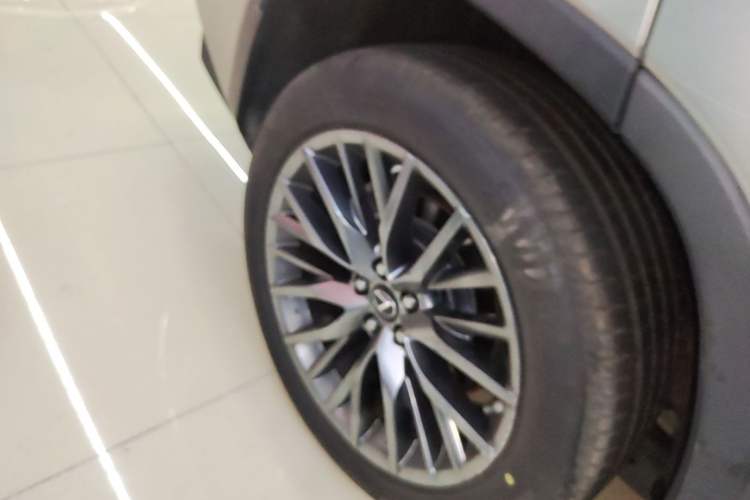 Used Lexus RX 2016 300 4x4 F SPORT Version China V Standard Right Rear Wheel Hub