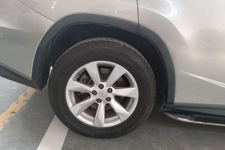 Used Lexus RX 2016 300 Two-Wheel Drive Elite Version China V Standard Right Rear Wheel Hub