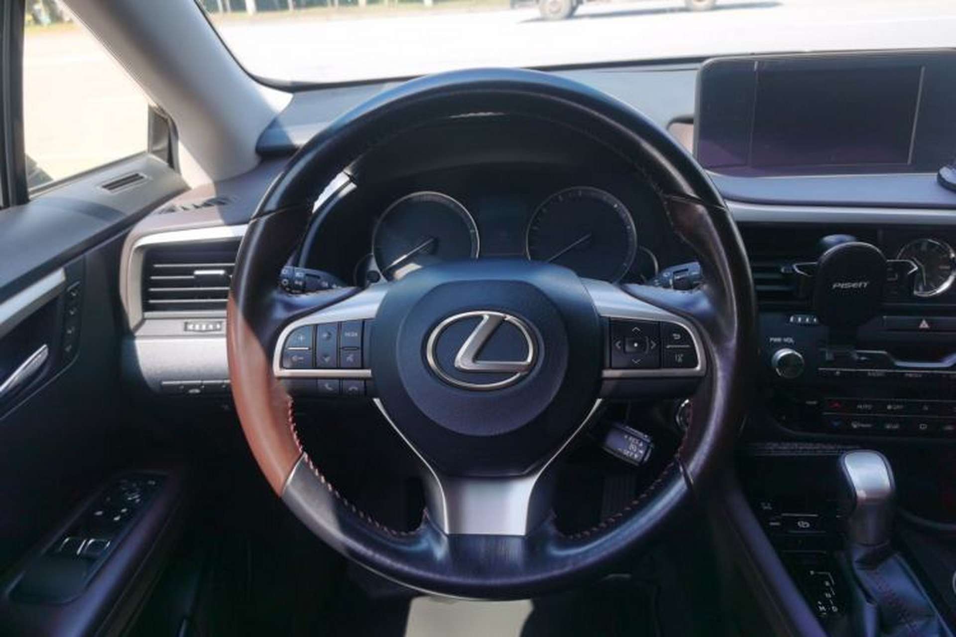 Used Lexus RX 2016 300 4x4 Elegant Edition China VI Steering Wheel