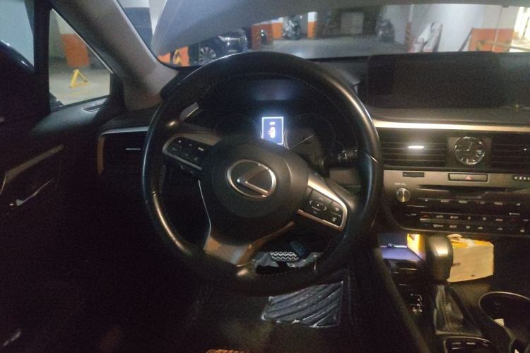 Used Lexus RX 2016 300 Two-Wheel Drive Elite Version China V Standard Steering Wheel