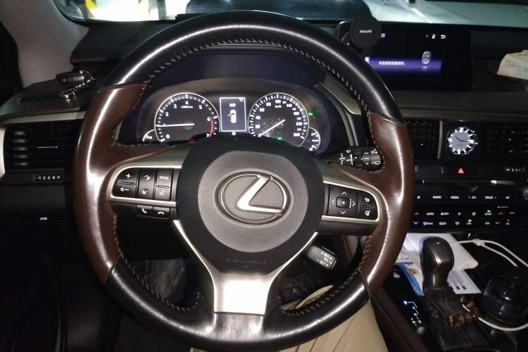 Used Lexus RX 2016 300 4x4 Elegant Edition China V-standard Steering Wheel