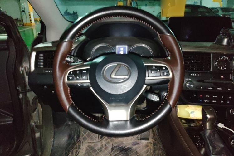 Used Lexus RX 2016 300 4x4 Elegant Edition China V-standard Steering Wheel