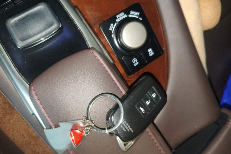Used Lexus RX 2016 300 4x4 Luxury Edition China V Standard Vehicle Key