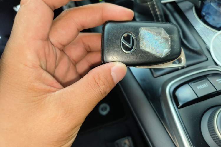 Used Lexus RX 2016 300 4x4 F SPORT Version China VI Standard Vehicle Key