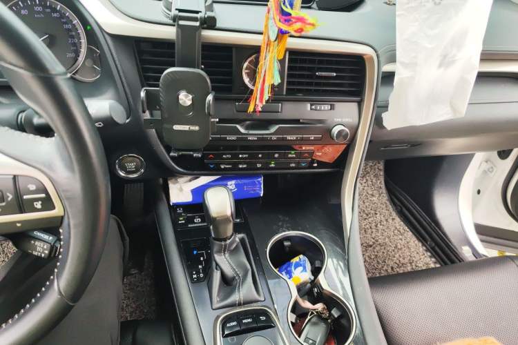 Used Lexus RX 2016 300 Two-Wheel Drive Elite Version China V Standard Audio And AC Panel