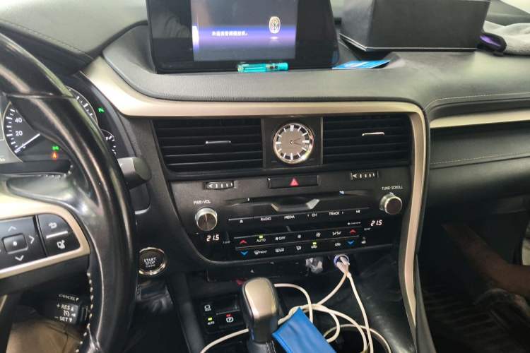 Used Lexus RX 2016 300 Two-Wheel Drive Elite Version China V Standard Audio And AC Panel