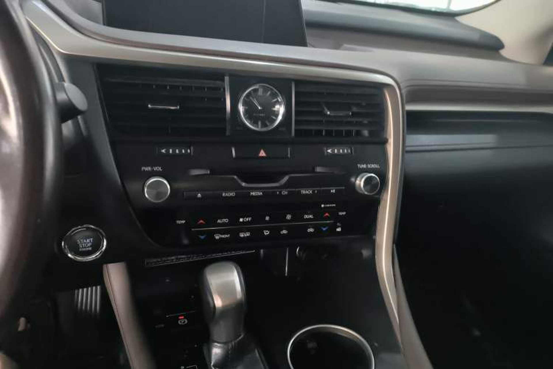 Used Lexus RX 2016 300 4x4 Elegant Edition China V-standard Audio And AC Panel