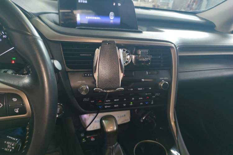 Used Lexus RX 2016 300 Two-Wheel Drive Elite Edition China VI Standard Audio And AC Panel