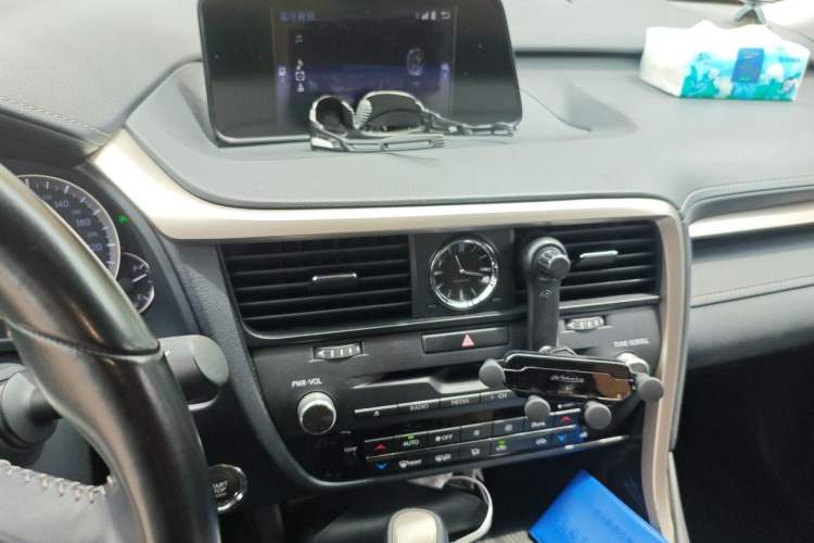 Used Lexus RX 2016 300 Two-Wheel Drive Elite Version China V Standard Audio And AC Panel