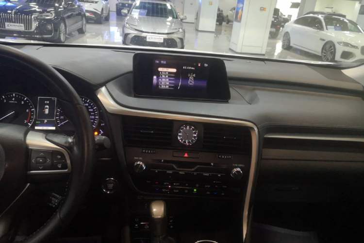 Used Lexus RX 2016 300 Two-Wheel Drive Comfort Edition China V Standard Audio And AC Panel