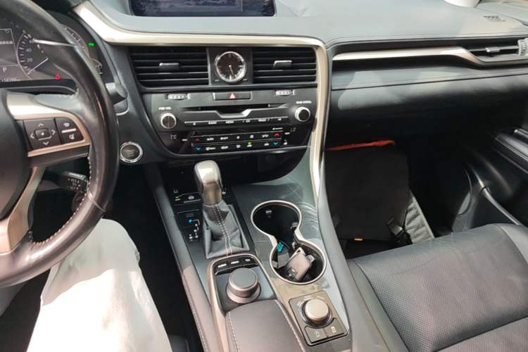 Used Lexus RX 2016 300 Two-Wheel Drive Comfort Edition China V Standard Audio And AC Panel