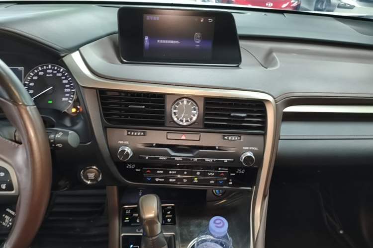 Used Lexus RX 2016 300 Two-Wheel Drive Comfort Edition China V Standard Audio And AC Panel