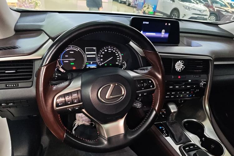 Used Lexus RX 2016 450h Four-Wheel Drive Elegant Edition Center Console