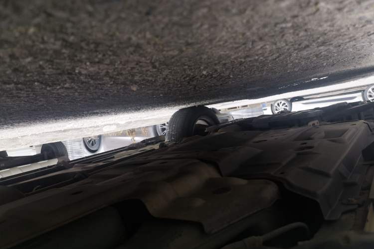 Used Lexus RX 2016 300 Two-Wheel Drive Elite Edition China VI Standard Chassis Rear Left