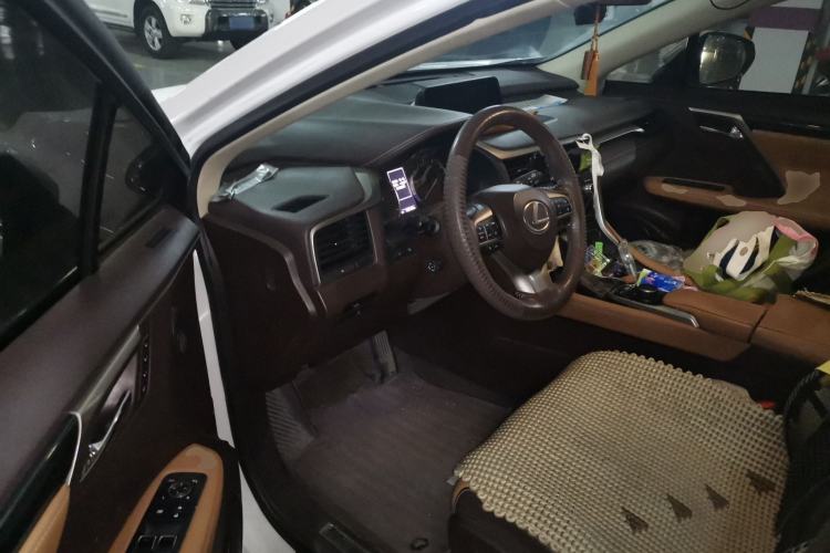 Used Lexus RX 2016 300 4x4 Elegant Edition China V-standard Driver Seat