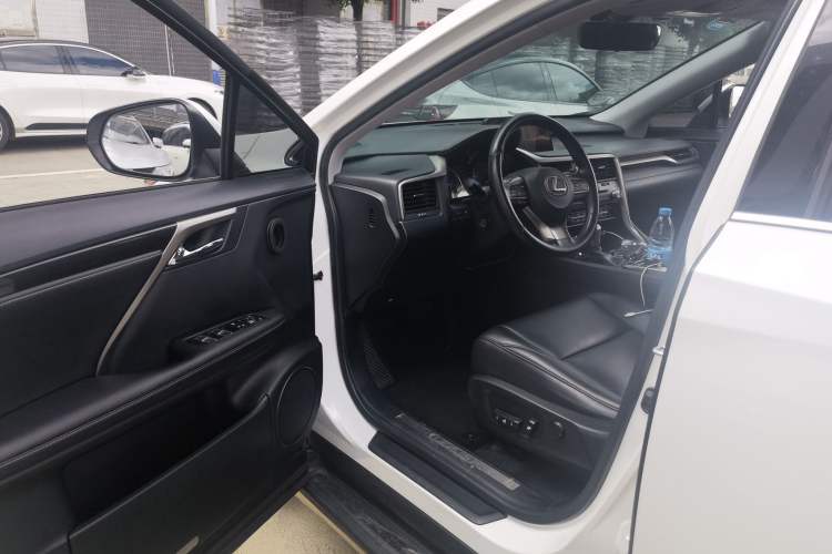 Used Lexus RX 2016 300 Two-Wheel Drive Elite Edition China VI Standard Driver Seat
