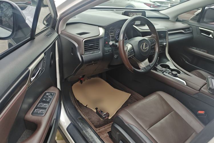 Used Lexus RX 2016 300 4x4 Elegant Edition China V-standard Driver Seat