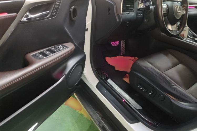 Used Lexus RX 2016 300 4x4 Elegant Edition China V-standard Driver Seat