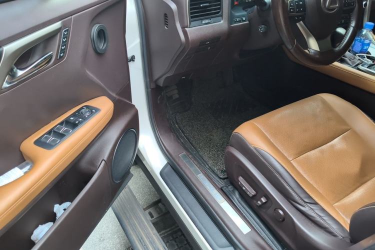 Used Lexus RX 2016 300 4x4 Elegant Edition China V-standard Driver Seat