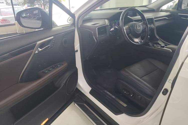 Used Lexus RX 2016 450h Four-Wheel Drive Elegant Edition Driver Seat