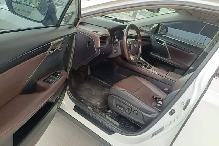 Used Lexus RX 2016 300 4x4 Elegant Edition China V-standard Driver Seat