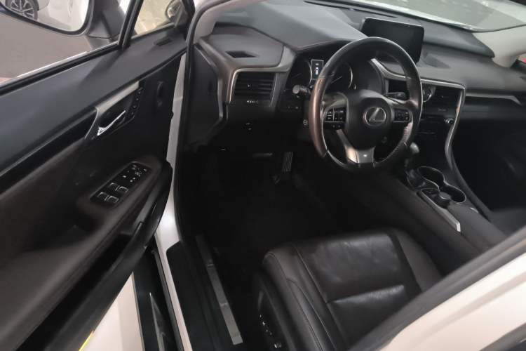 Used Lexus RX 2016 300 4x4 Elegant Edition China V-standard Driver Seat