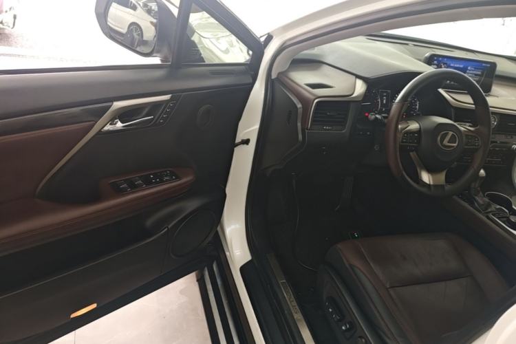 Used Lexus RX 2016 300 4x4 Elegant Edition China V-standard Driver Seat