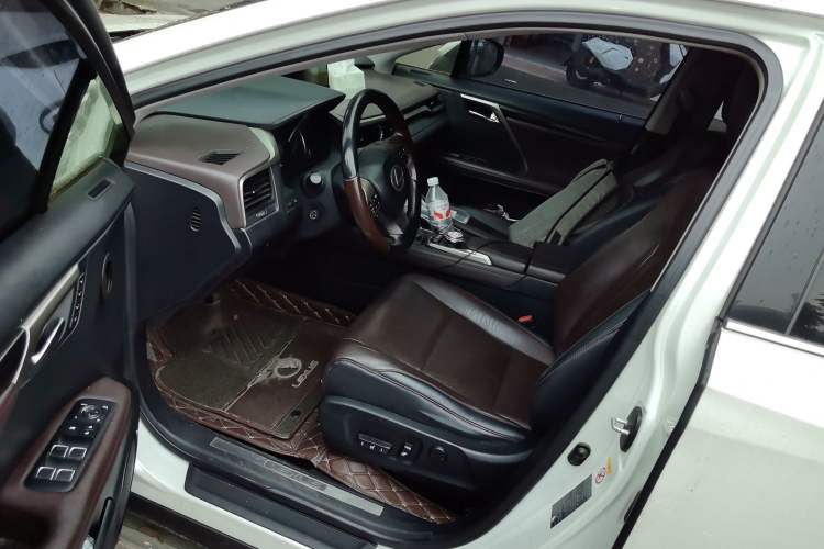 Used Lexus RX 2016 300 Two-Wheel Drive Comfort Edition China V Standard Driver Seat