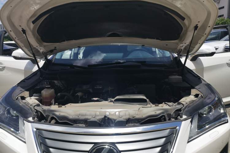Used Lexus RX 2016 300 Two-Wheel Drive Elite Edition China VI Standard Engine Bay