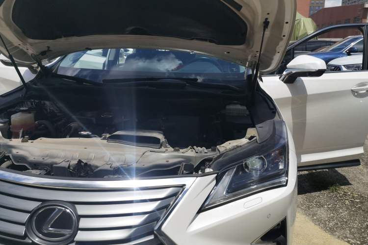 Used Lexus RX 2016 300 Two-Wheel Drive Elite Edition China VI Standard Engine Bay Left