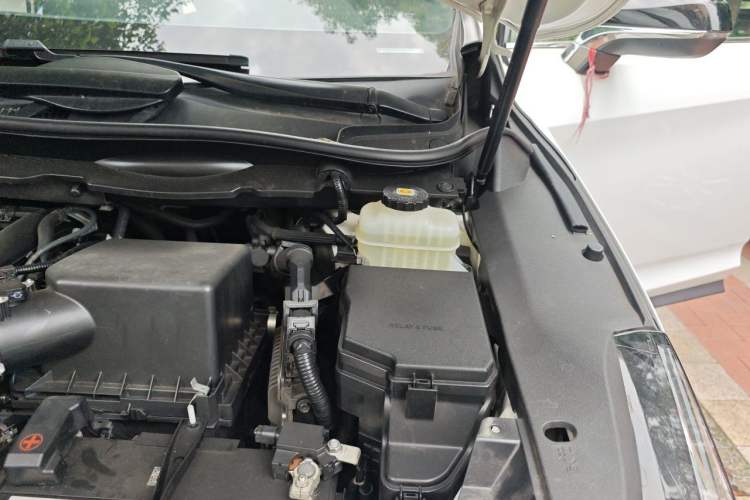 Used Lexus RX 2016 300 4x4 F SPORT Version China VI Standard Engine Bay Left