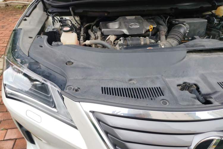 Used Lexus RX 2016 300 Two-Wheel Drive Elite Edition China VI Standard Engine Bay Right