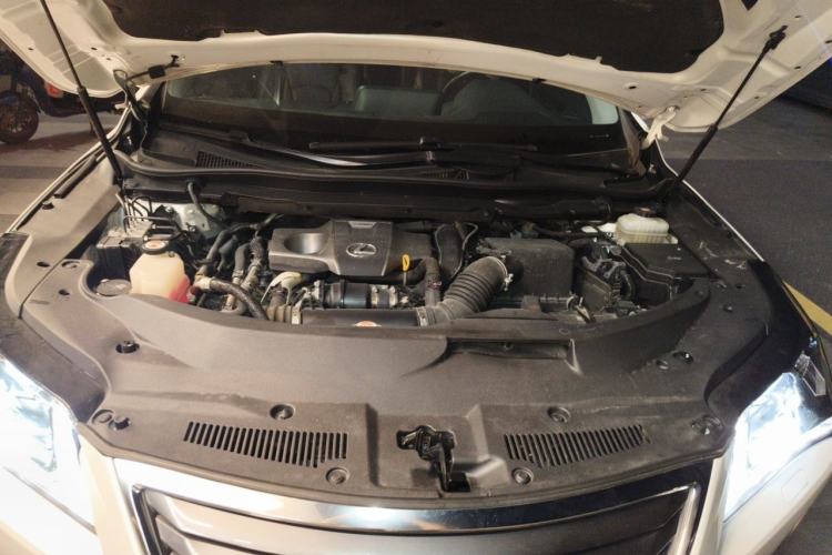 Used Lexus RX 2016 300 Two-Wheel Drive Elite Version China V Standard Engine Bay