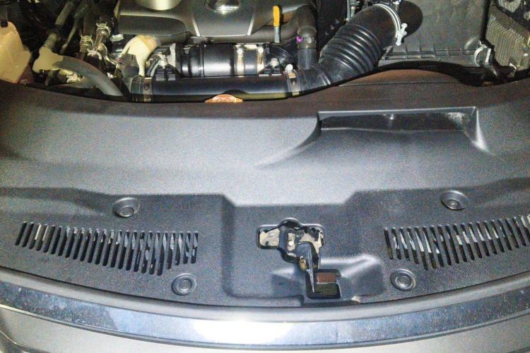 Used Lexus RX 2016 300 4x4 Elegant Edition China VI Engine Bay