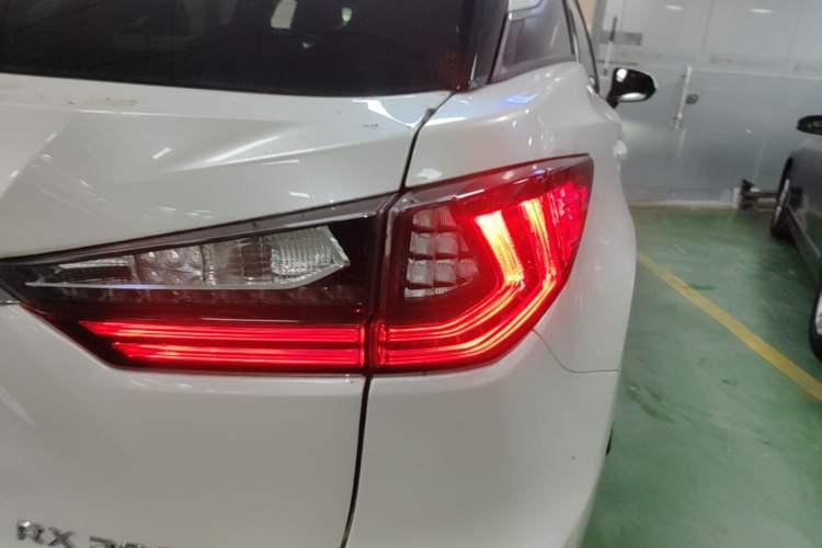 Used Lexus RX 2016 300 4x4 Elegant Edition China V-standard Exterior 3