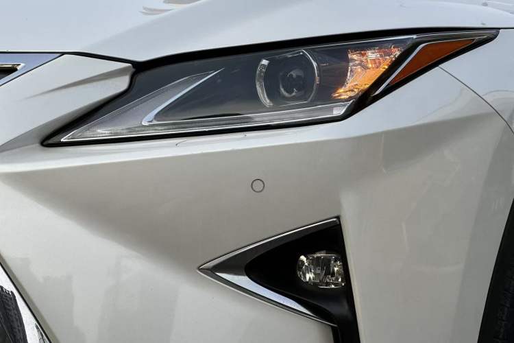 Used Lexus RX 2016 300 Two-Wheel Drive Elite Version China V Standard Exterior 6