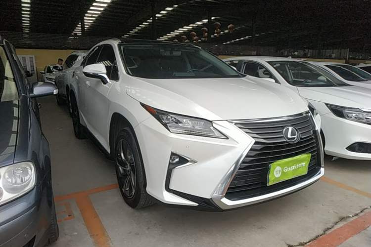 Used Lexus RX 2016 300 4x4 Elegant Edition China V-standard Front Right 45 Deg