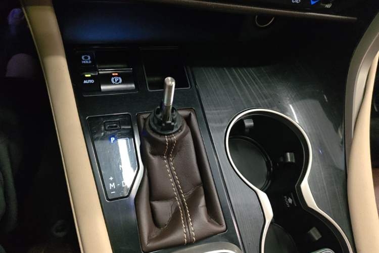 Used Lexus RX 2016 300 Two-Wheel Drive Elite Version China V Standard Gear Lever