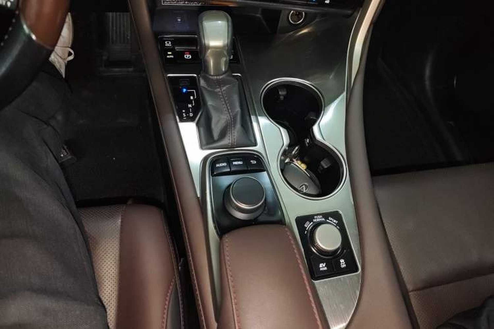 Used Lexus RX 2016 450h Four-Wheel Drive Elegant Edition Gear Lever