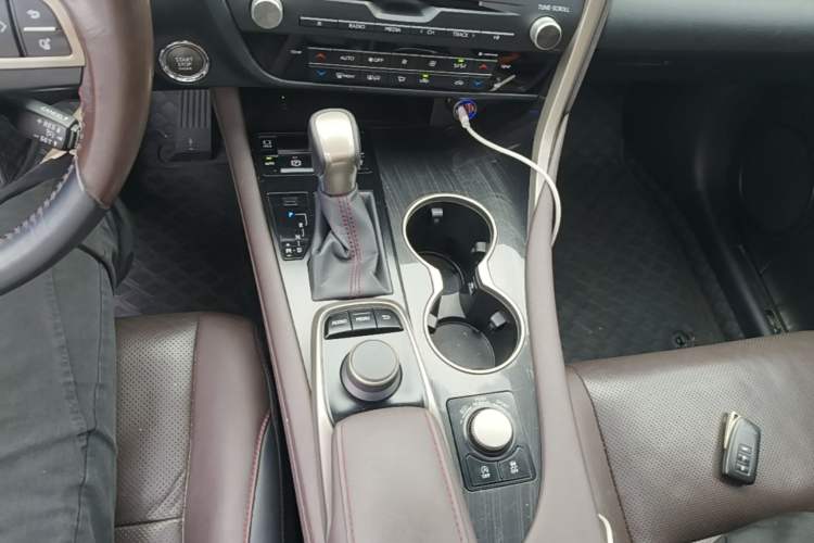 Used Lexus RX 2016 300 4x4 Elegant Edition China V-standard Gear Lever