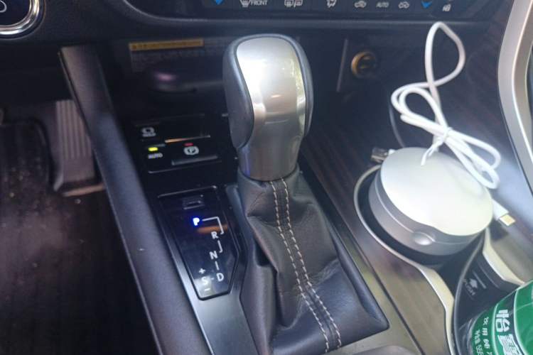 Used Lexus RX 2016 450h Four-Wheel Drive Premium Edition Gear Lever